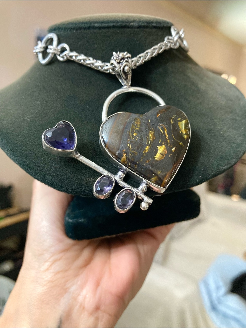 Genuine tiger eye gemstones heart & purple amethyst arrow boho silver necklace . - Picture 9 of 13